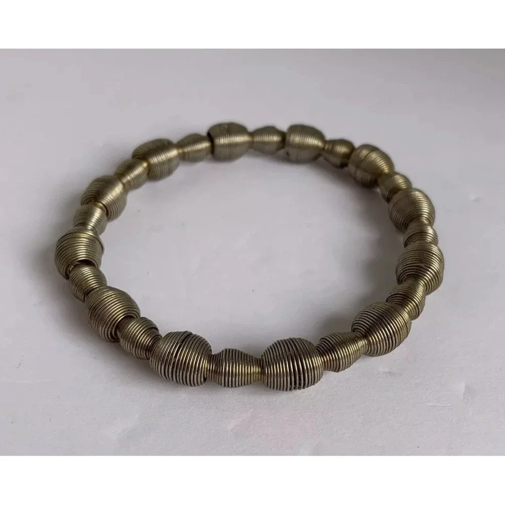 Bracelet Gold Brass Tone‎ Delicate Vintage Small Round Design Accents Bangle